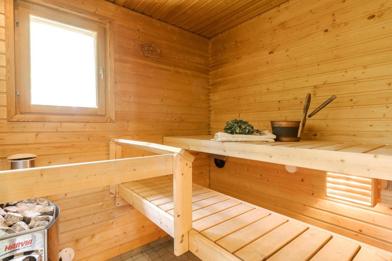 Отель Kujanpaeae | Paajoen Vuokramoekit Himos Экстерьер фото